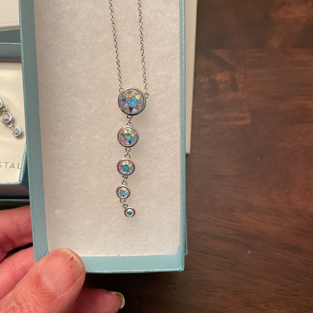 Touchstone crystal fizzy necklace